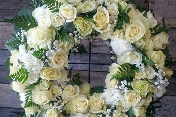Coroa de Flores para Funeral na Vila Curuçá